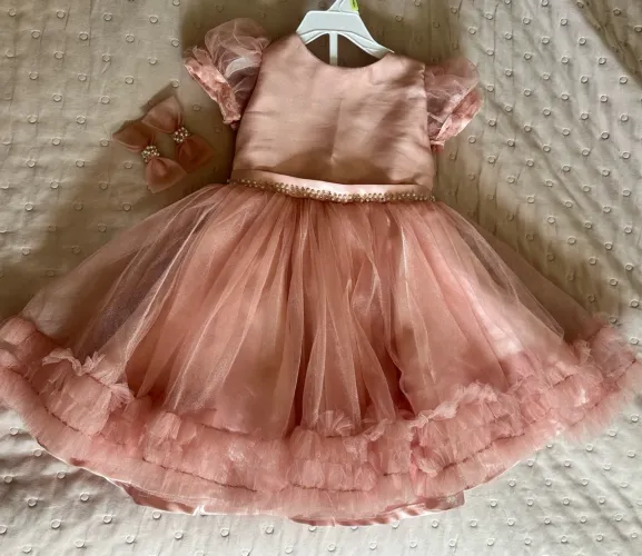 Vestido rosa de 1 ano festa