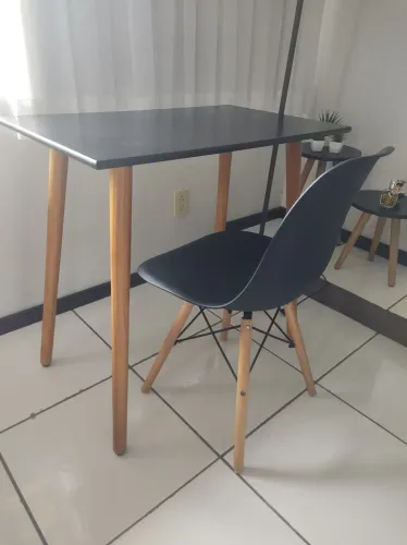 Mesa e cadeira para escritório escrivaninha