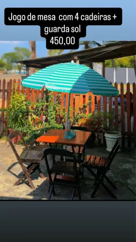 Jogo de mesa com guarda sol