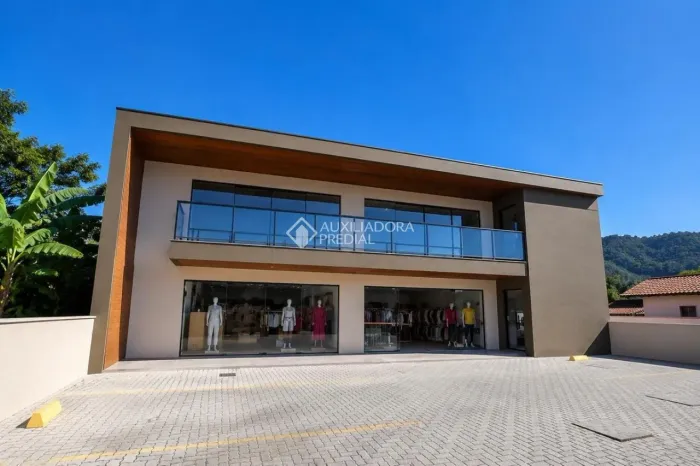 Sala Comercial no Rio Vermelho