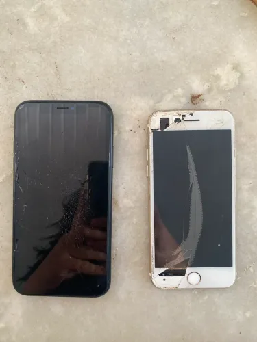 Iphones para retirada de peças
