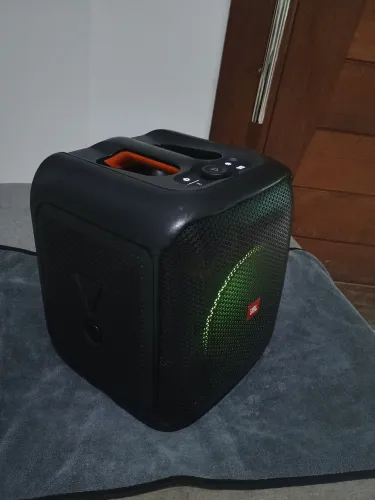 Caixa JBL partibox