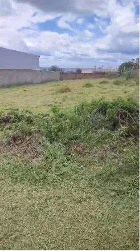 Terreno de 20 x 50 m em condomínio para formação de chácara. Village Paraíso.