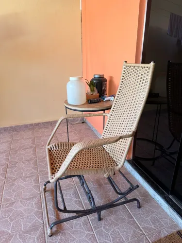 Cadeira de Balanço em Fibra
