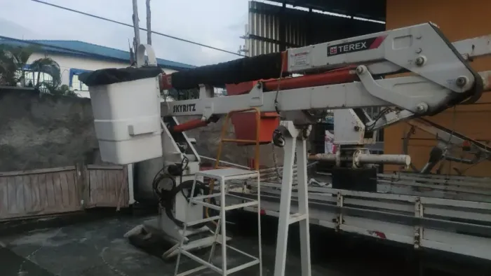 Equipamento Cesto Aéreo Isolado 10M e 13M completo