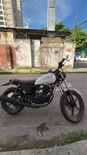 Intruder 125