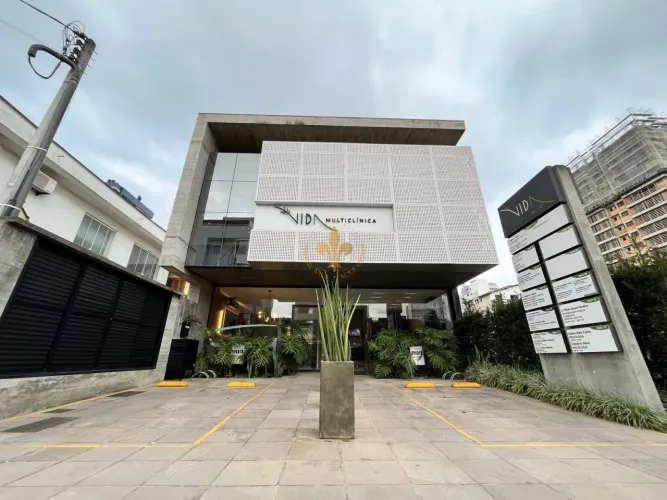 Sala para locação comercial, 30m², excelente localização, R. Manoel Fortunato de Souza, Vi