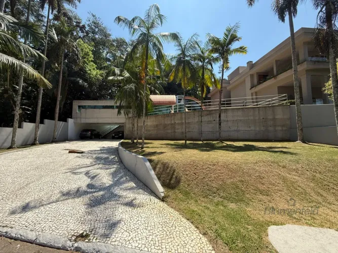 Locação: Casa 3 Suítes em Condomínio Arujazinho - Arujá