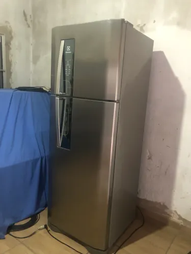 GELADEIRA ELECTROLUX FROSSFREE