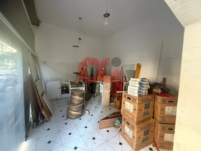 Salão Comercial para Locação na Barra Funda, São Paulo-SP: 1 Sala, 1 Banheiro, 40m² de Áre