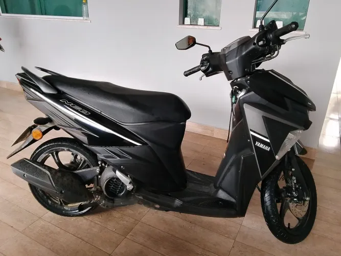Moto de garagem
