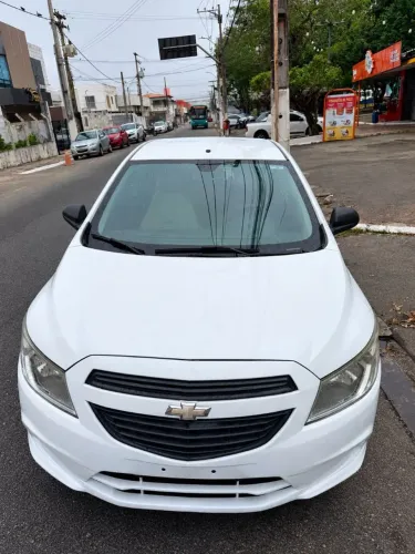 Chevrolet Onix JOY Hatch 1.0 8V Flex Mec. 4P 2018