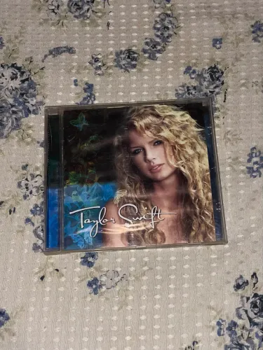Taylor Swift - debut