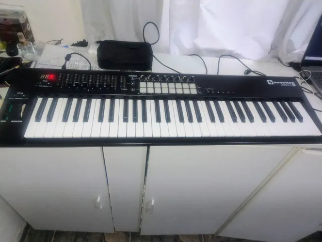 Novation Launchey MK2 61 