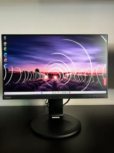 Monitor Lenovo IPS Borda infinita