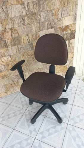 Cadeira de escritório reclinável ergonômica restaurada