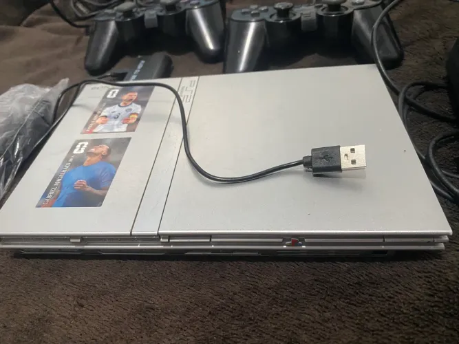 Ps2 prata com 2 controles