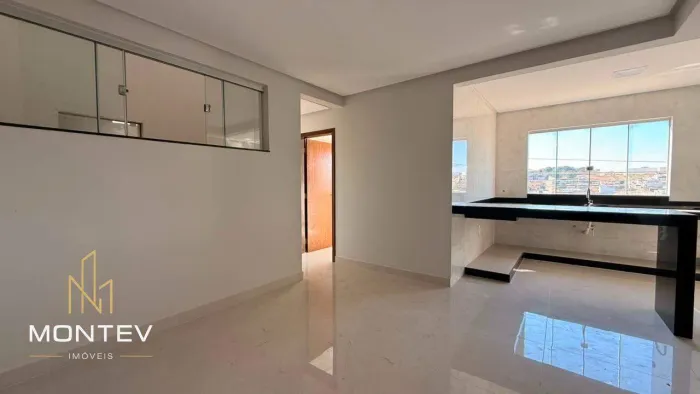 Cobertura à venda, 3 quartos, 1 suíte, 2 vagas, São Roque - Divinópolis/MG