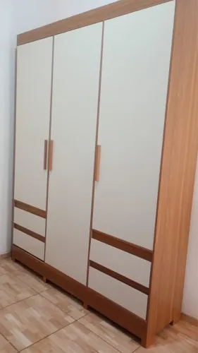 Guarda Roupa (Negociável)
