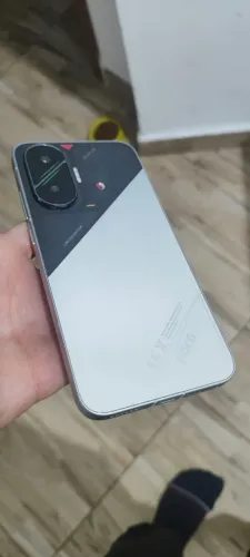 POCO F7