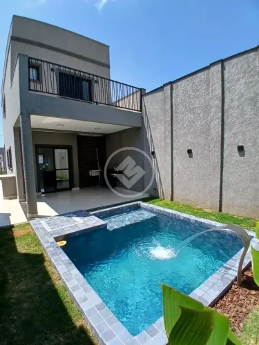 Sofisticação e Tecnologia: Sua nova casa com Piscina, Ilha em Mármore e Fechadura Digital 