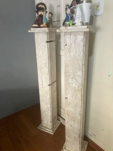 Torres de GRANITO BRANCA com encaixe de prateleiras
