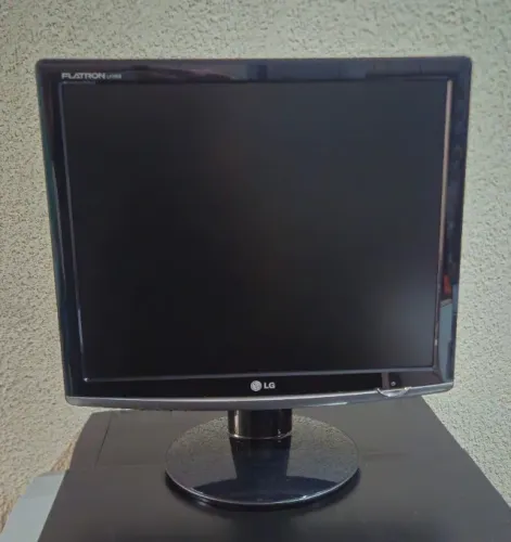 Monitor LG 17"