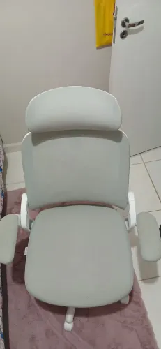 Cadeira ergonômica elements