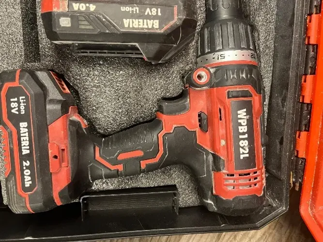 ? Parafusadeira/Furadeira a Bateria Würth WPB 182-L - Potência e Qualidade Profissional