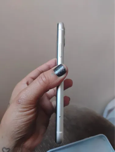 IPHONE 11 64gb