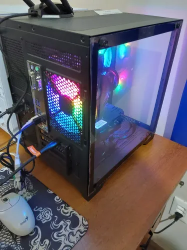 PC Gamer usado em gabinete novo