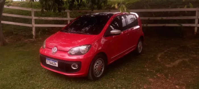 Volkswagen Up! Black/white/red 1.0 TSI Tflex 12V 5P 2016