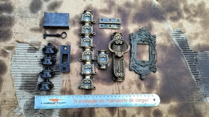 Peças de fechadura Cremona Vintage em latão e peças de fechadura e acabamento em aço
