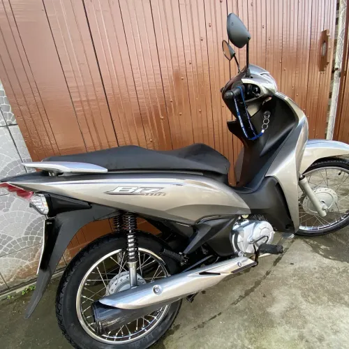 Honda bis110 2024 apenas 8.000 km zero