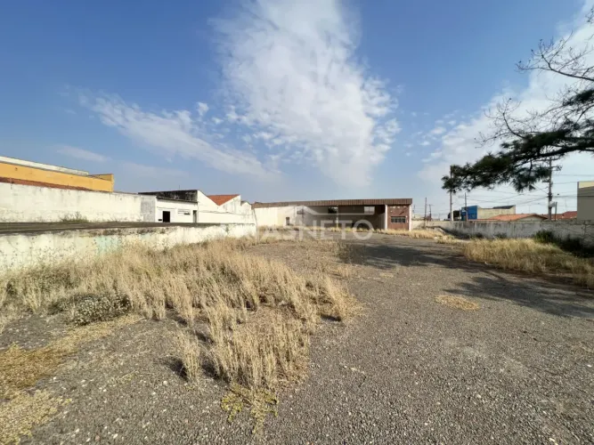 Área/Terreno comercial à venda no bairro Paulicéia