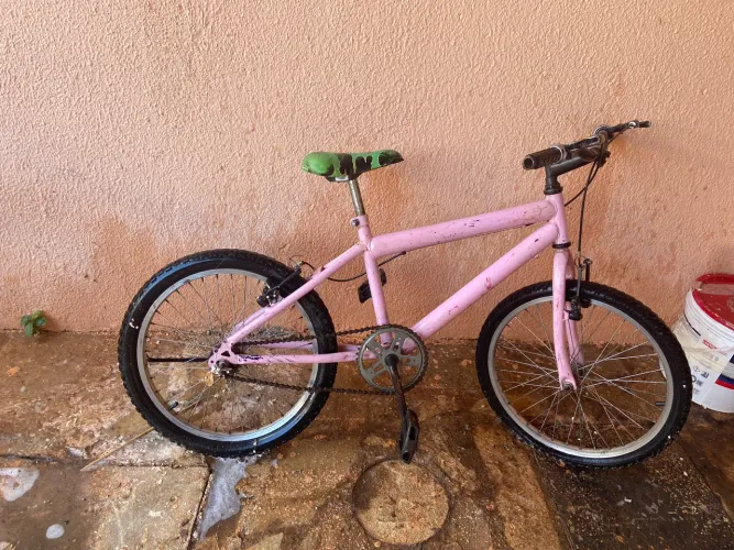 BICICLETA ROSA