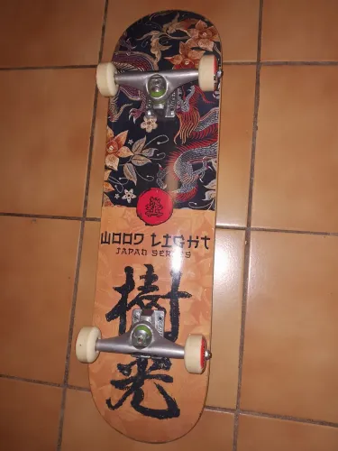 Skate shape de marfim 8.0 