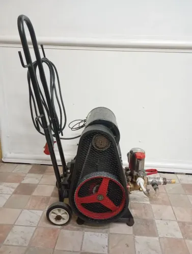 LAVADORA LAVA JATO CHIAPERINI LJ3100 MÓVEL MONO 3HP LIGAÇÃO 220V TRIFÁSICA