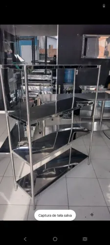 Estante em aço inox