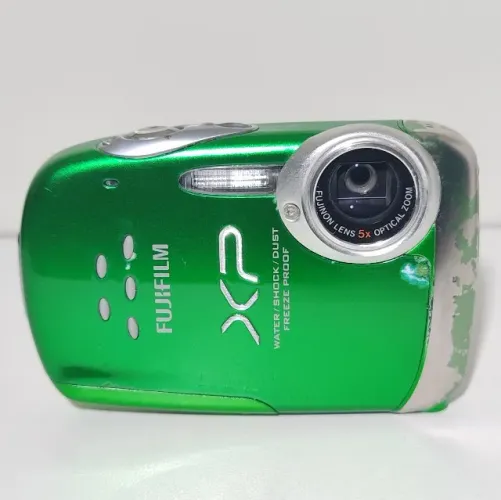 Câmera Digital Fujifilm Finepix XP10 12MP 5x à prova d'água Verde com Acessórios e Brinde