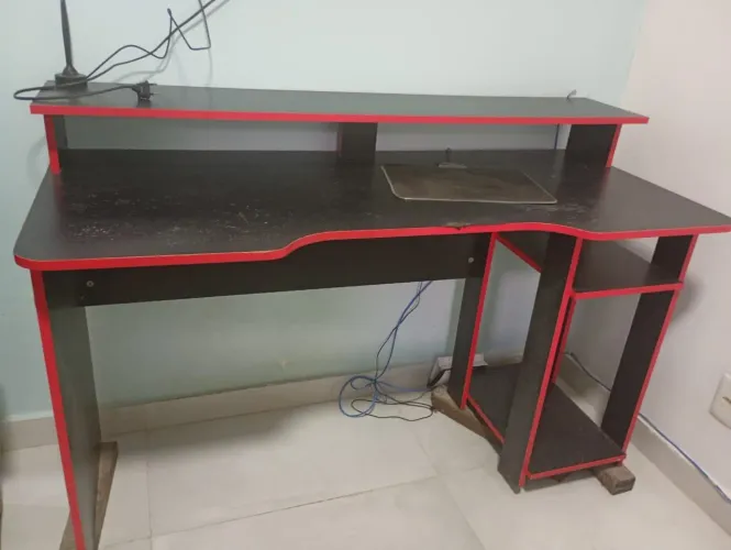 Vendo Mesa para Pc gamer