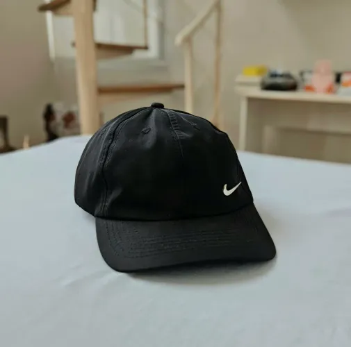 Boné Nike Dri-fit Metal Swoosh Preto