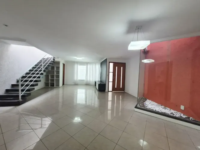 Sobrado para aluguel tem 160 metros quadrados com 3 quartos em Vila Gomes Cardim - São Pau