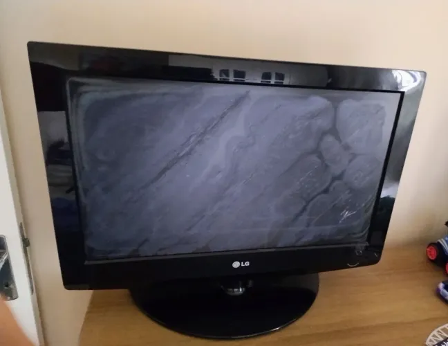 TV LG LCD 26 POLEGADAS 