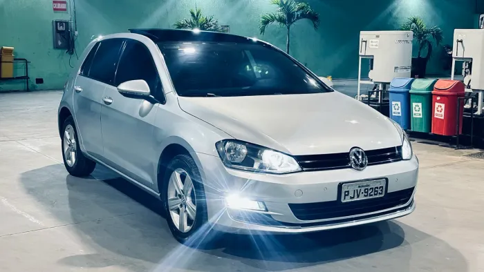 Volkswagen Golf Highline 1.4 TSI 140cv Aut. 2015