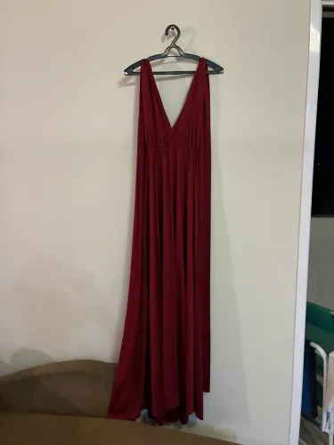 Doa-se Vestido de Festa Vinho