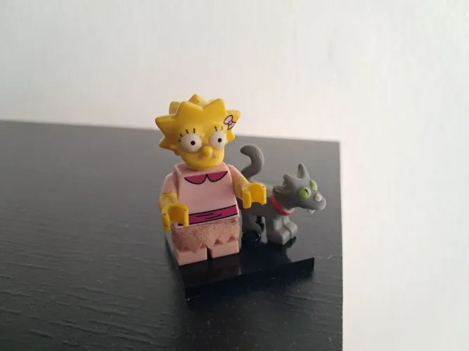 Lego Simpsons - Lisa e Bola de Neve