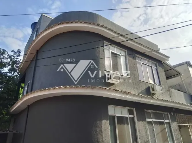Excelente Casa Triplex com 04 Quartos Garagem e Terraço - Aceita Financiamento