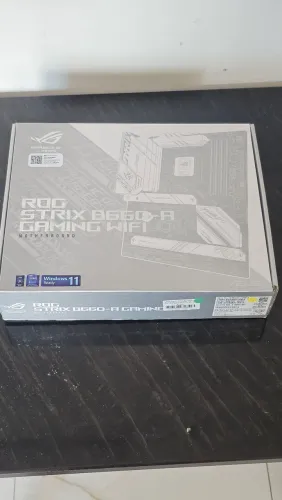 Placa Mãe Asus ROG Strix B660-A Gaming Wi-Fi, Chipset B660, Intel LGA 1700, ATX, DDR5