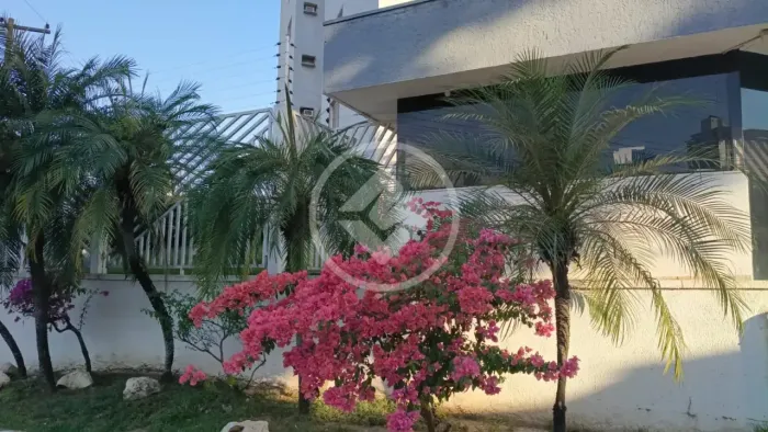 Condomínio Golden no Bosque da Saúde 140m² 3 quartos sendo 1 suíte, 2 garagens coberta, de